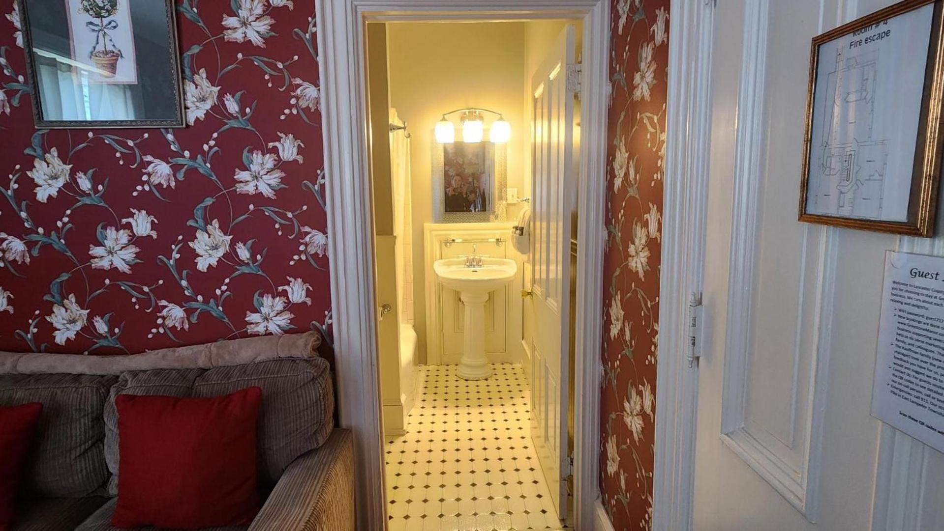 Greystone Manor Bed & Breakfast Bird-in-Hand Extérieur photo
