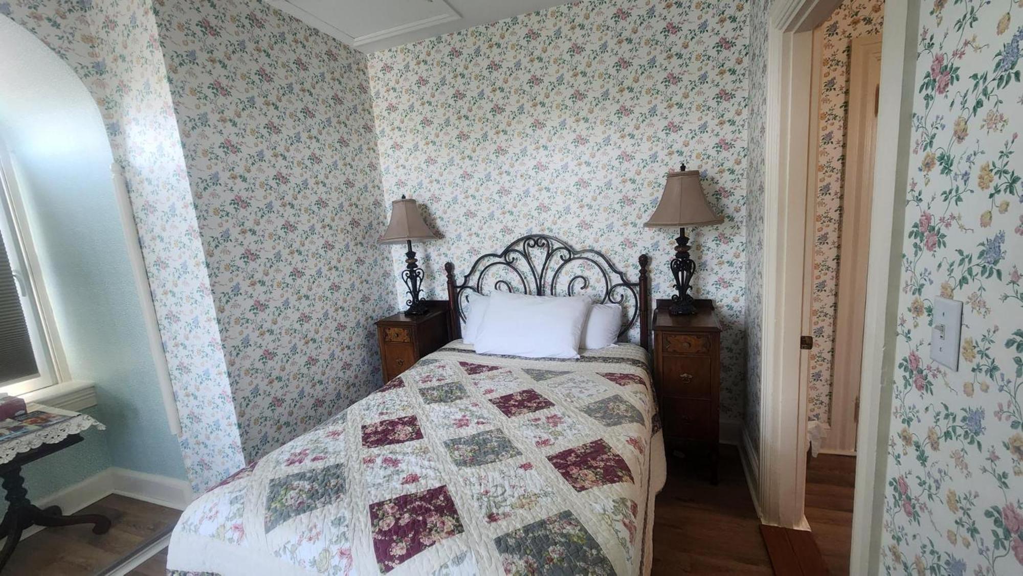Greystone Manor Bed & Breakfast Bird-in-Hand Extérieur photo