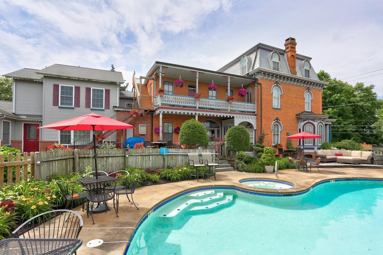 Greystone Manor Bed & Breakfast Bird-in-Hand Extérieur photo